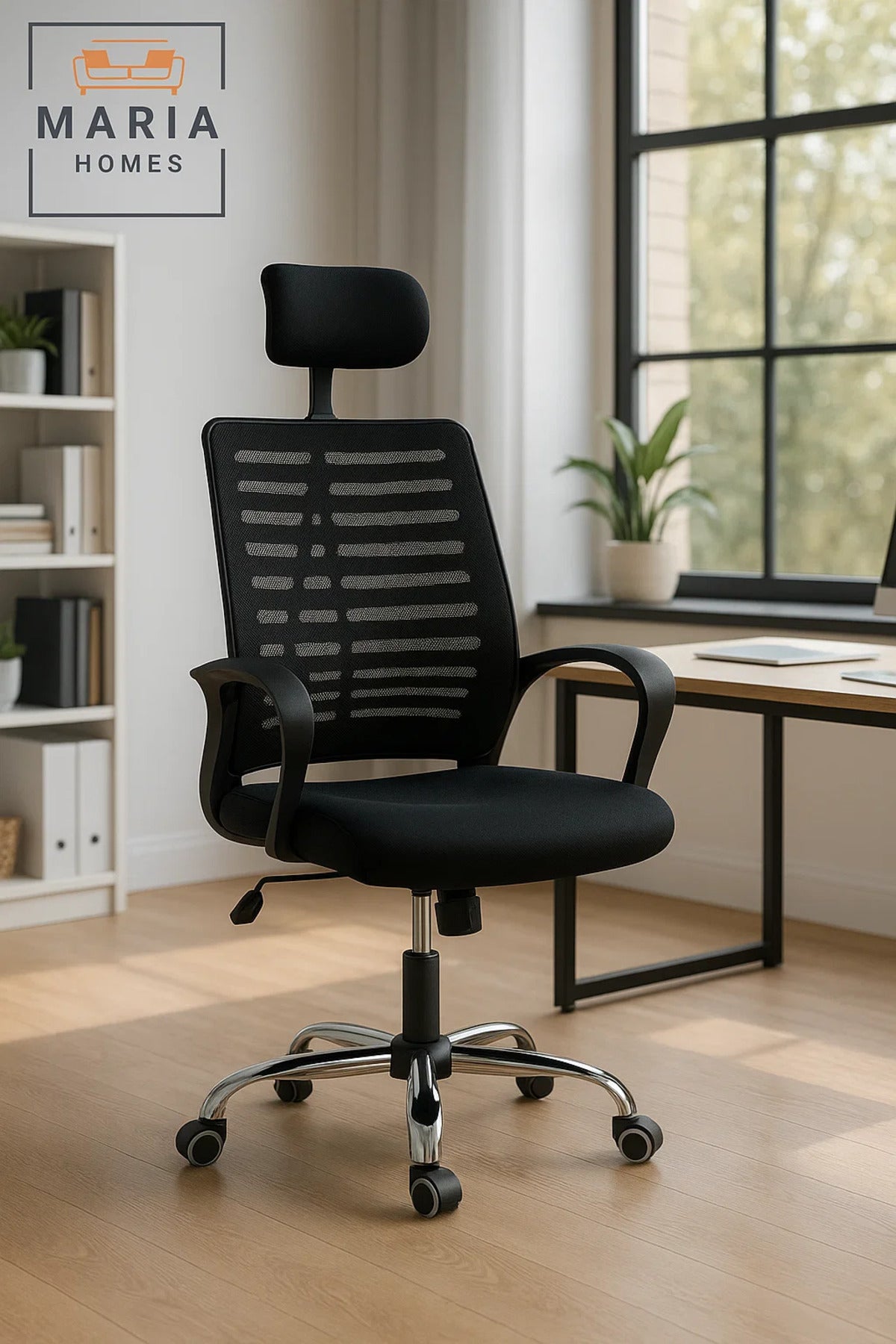 Black Mesh Office Chair with Headrest and Curved Armrests Ð Ergonomic Design for Daily Comfort