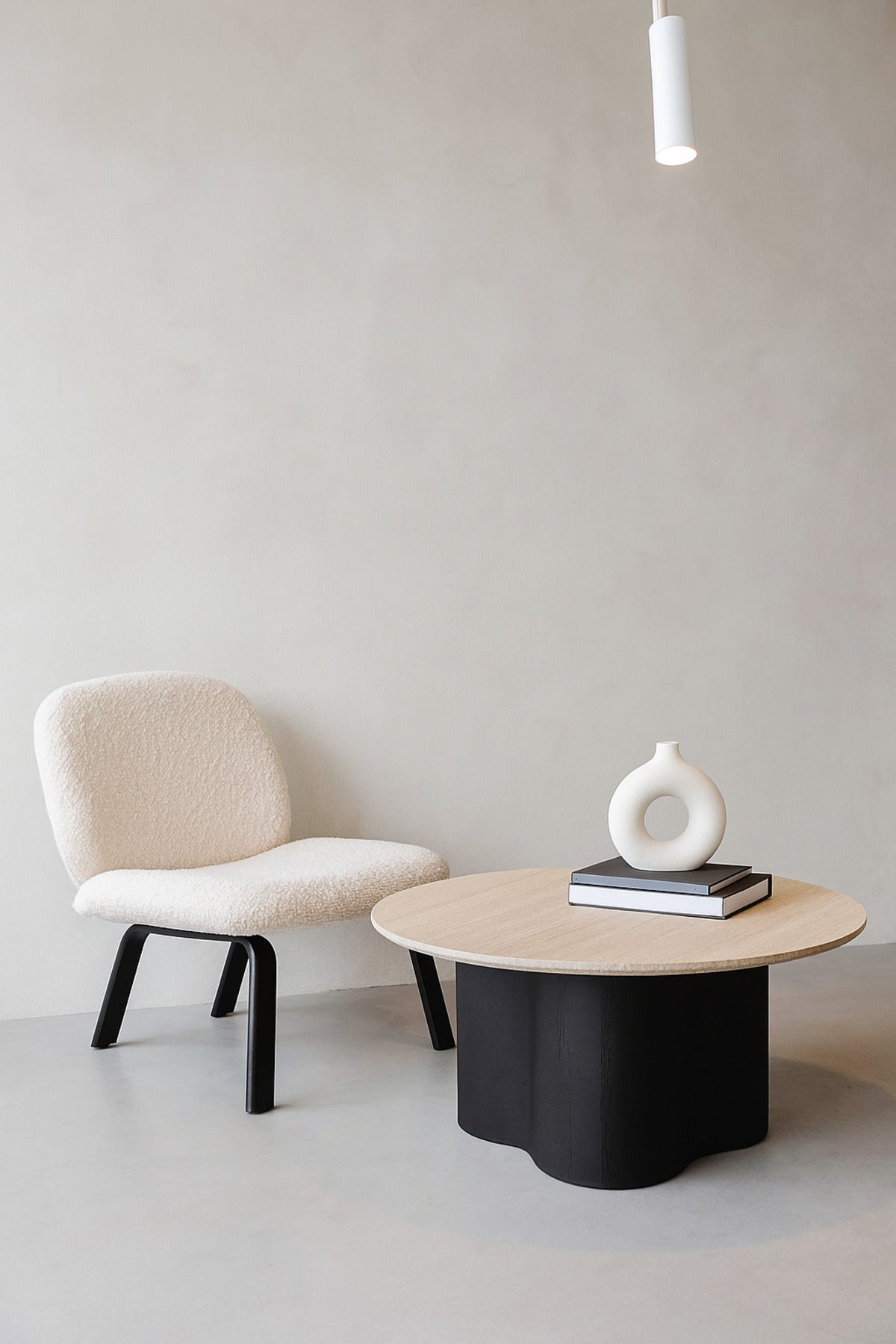 Round Black Coffee Table with Wood Top Ð Modern Center Table 90_45 cm