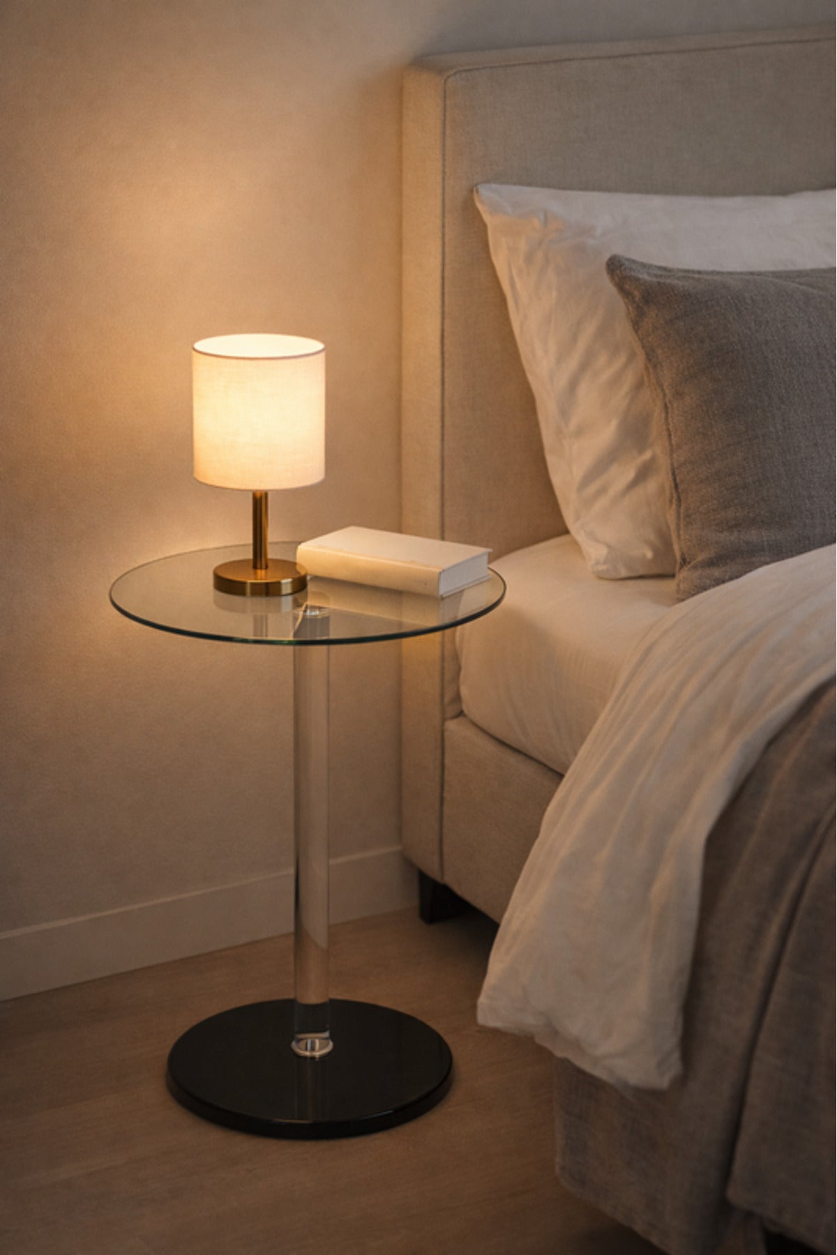 Round Glass Side Table with Black Base 35_35_55 cm Modern Accent round glass side