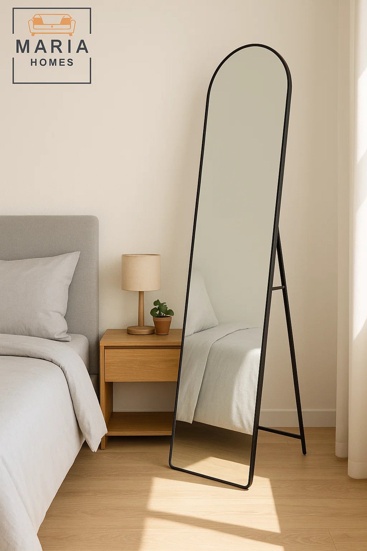 Sleek Black Frame Full-Length Mirror Ð 160x40cm Arched Standing Mirror for Bedroom or Closet